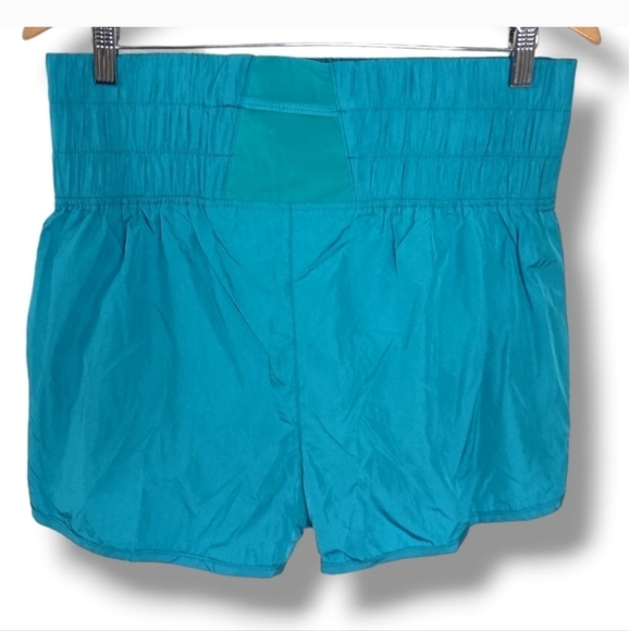 NEW Free People Movement Way Home Active Short in Turquoise Large - Picture 2 of 6